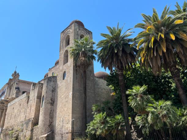 san giovanni degli eremiti - san giovanni degli eremiti fotografías e imágenes de stock