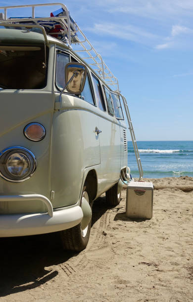 Vintage Camper bus with a beach vibe Vintage Camper bus with a beach vibe san clemente california stock pictures, royalty-free photos & images