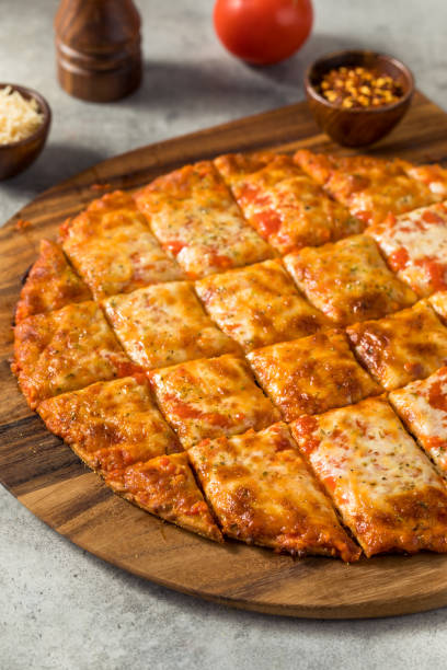 istock Homemade Tavern Style Cut Cheese PIzza 1414457054