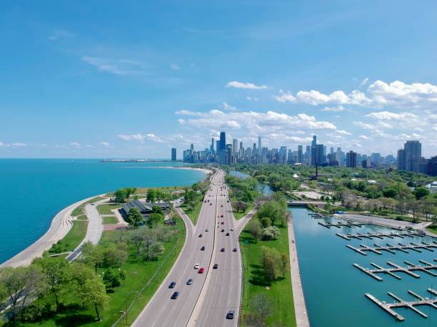 Lake Shore Drive - Chicago Lake Shore Drive - Chicago lake shore drive chicago stock pictures, royalty-free photos & images
