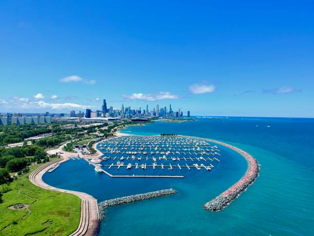 31st harbor - chicago lakefront - great lakes 뉴스 사진 이미지