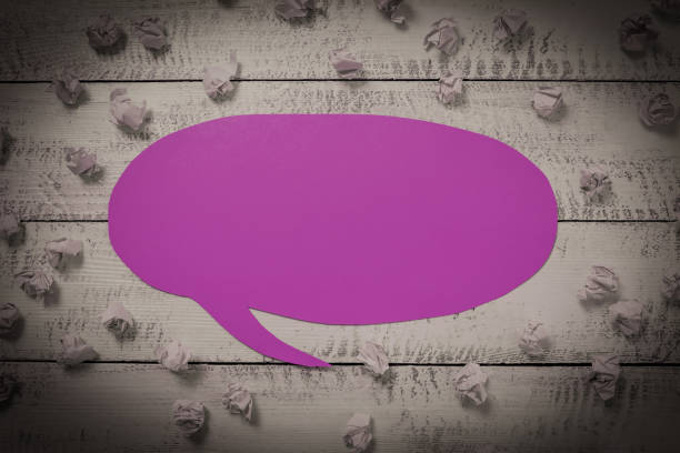 Speech Bubble With Important Information Placed In Front Of Net.