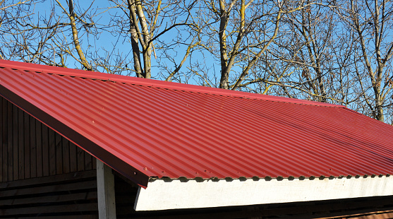 A profiled metal sheet is used to cover the roof