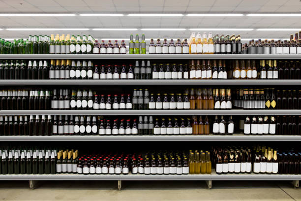 istock Beer on shelf Black an White labels 1414579464