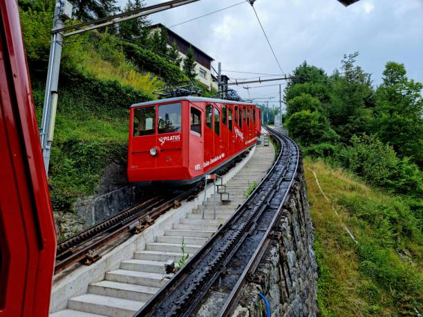 ピラタス鉄道pb bhe 1/2 - pilatus ストックフォトと画像