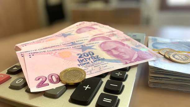 turkish money, turkish coins, turkish lira - five hundred euro banknote imagens e fotografias de stock