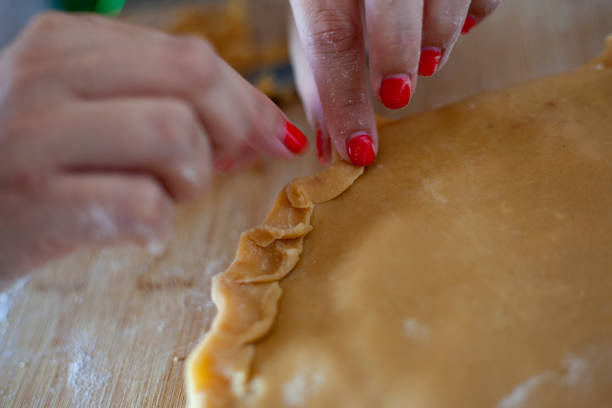 istock elaboration of the typical apple pie 1414597757