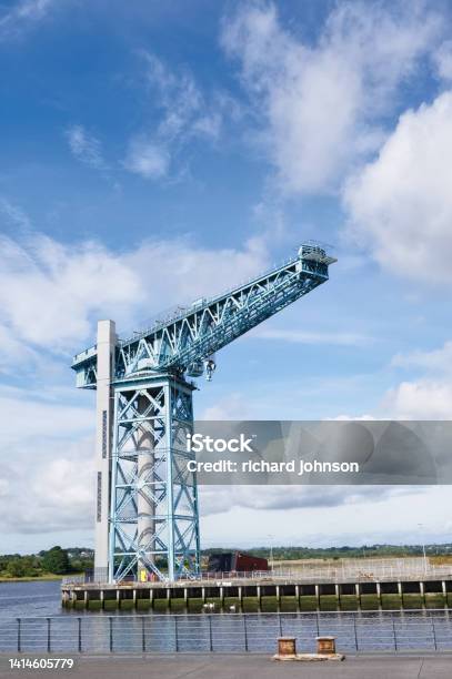 Titan Tower Crane In Clydebank Glasgow Scotland Stock Photo - Download Image Now - Architecture, Building Exterior, Cantilever
