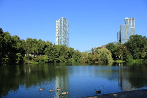 istock city ​​and nature 1414608277