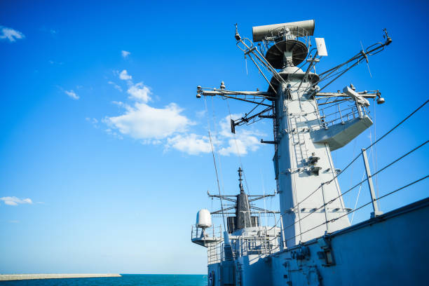 military radar air surveillance on navy ship - sea safety antenna radar imagens e fotografias de stock