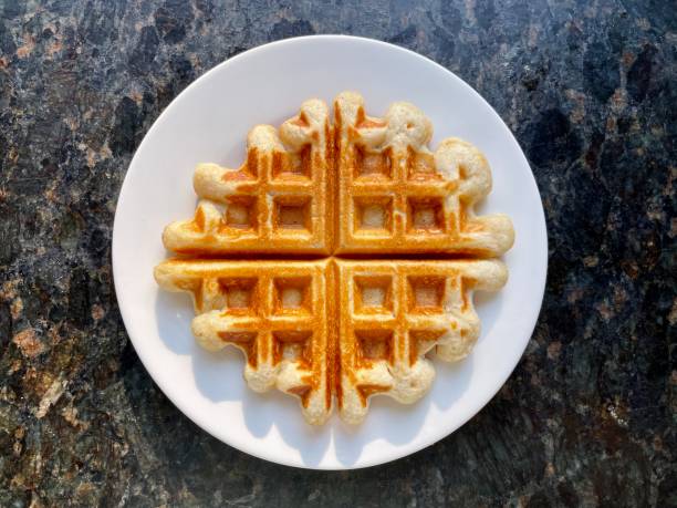 gaufre maison - waffle waffled belgian waffle food photos et images de collection