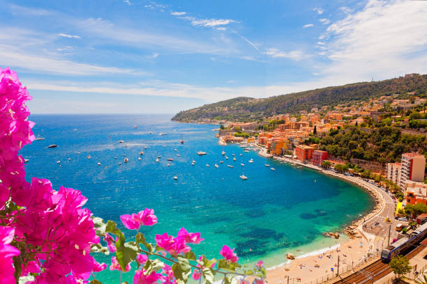 villefranche sur mer, riviera francesa, frança - cannes french riviera france beach - fotografias e filmes do acervo