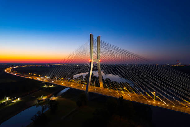 autostrada z mostem w nocy (antena) - wroclaw traffic night flowing zdjęcia i obrazy z banku zdjęć