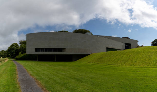 widok na muzeum narodowe irlandii - wiejskie życie w wiosce turlough na hrabstwie mayo - castlebar zdjęcia i obrazy z banku zdjęć