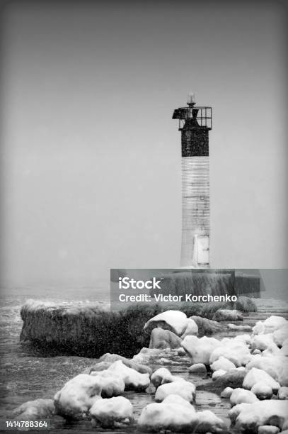 Oakville Lighthouse At Winter Storm On Lake Ontario Stock Photo - Download Image Now