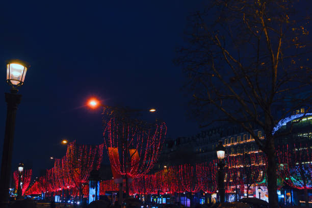 istock Parisian street in Christmas Night 1414826972