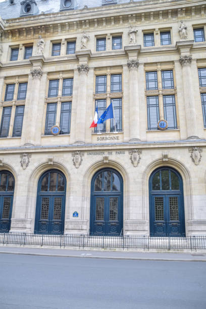 istock Sorbonne door 1414827423