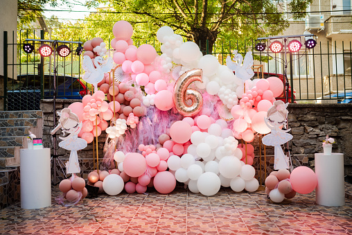 Balloons decoration for a birthday party. Girl's birthday decoration.