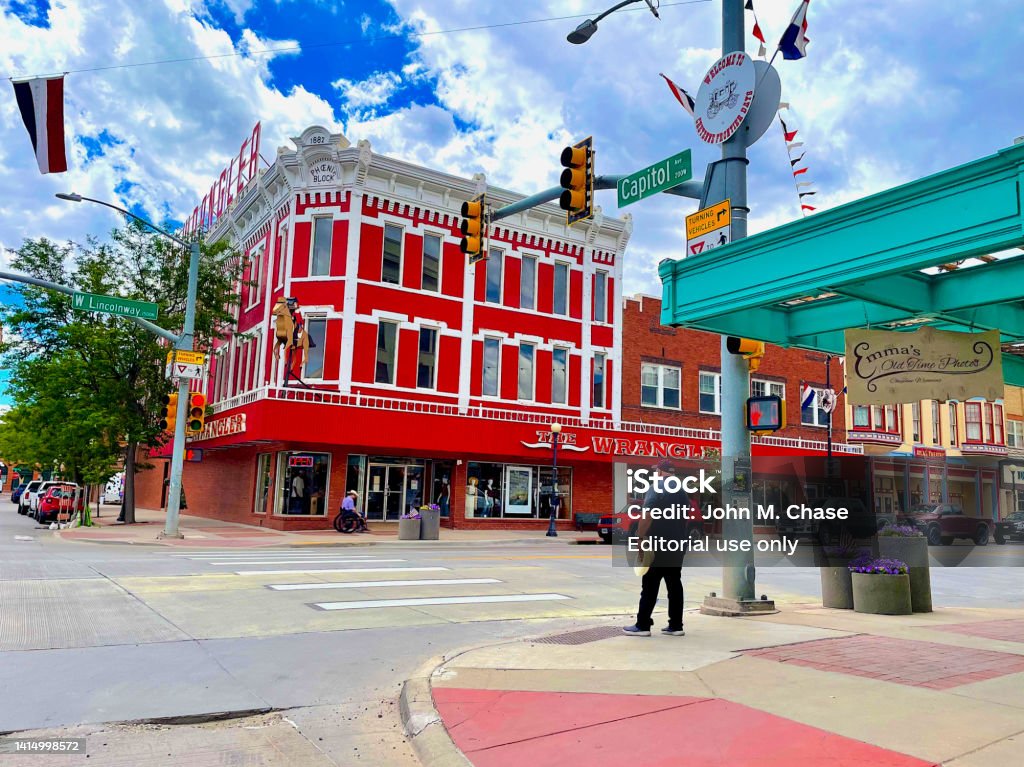 The Wrangler Cheyenne Wyoming Stock Photo - Download Image Now - Active  Seniors, Adult, Adults Only - iStock