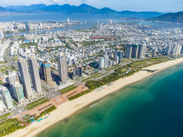 aerial view of da nang beach from son tra peninsula which is a very famous destination. - marble mountains imagens e fotografias de stock