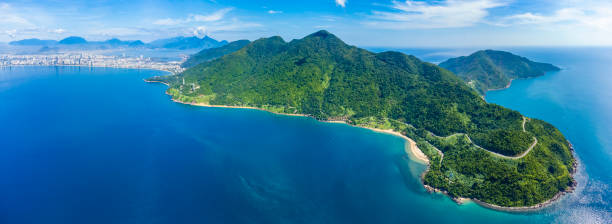 aerial view of da nang beach from son tra peninsula which is a very famous destination. - marble mountains imagens e fotografias de stock