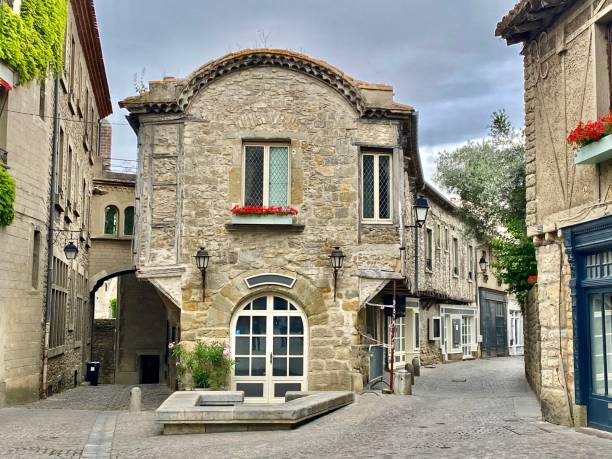 the old town of carcassonne, france - a unesco world heritage site since 1997. - local landmark international landmark middle ages tower of london imagens e fotografias de stock