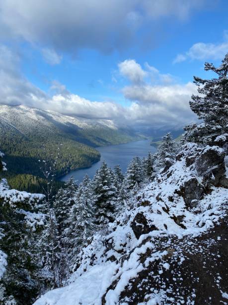 istock Lake Crescent Olympic National Park 1415027467