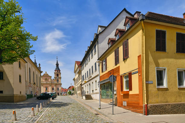 ludwigsburg, alemanha - vista da praça de mercado - ludwigsburg - fotografias e filmes do acervo