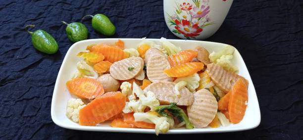 カプカイ野菜 - appetizer asia carrot maki sushi ストックフォトと画像