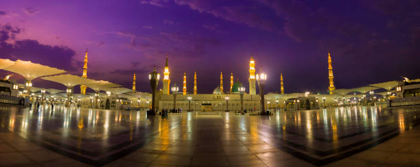 medina, al-medina al-munawwarah, arabie saoudite - koran muhammad night spirituality photos et images de collection