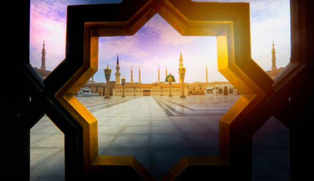 medina, al-medina al-munawwarah, arabia saudita - koran islam muhammad night foto e immagini stock
