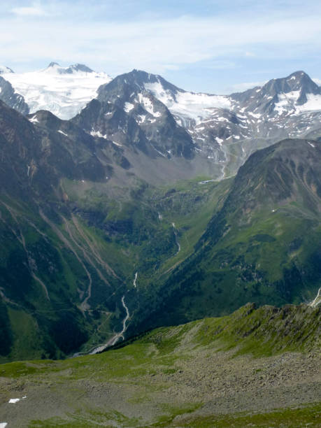istock Stubai high-altitude hiking trail, lap 4 in Tyrol, Austria 1415164085