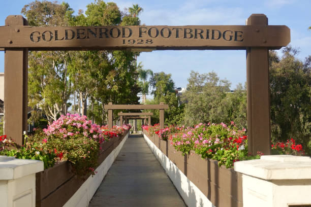 istock Corona Del Mar footbridge over Bayside Drive 1415165509