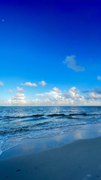 istock PEACEFUL MORNING AT THE BEACH 1415185851