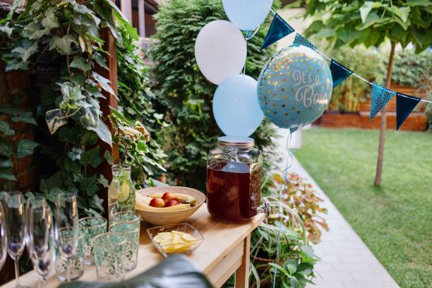 istock Surprise baby shower party 1415215047