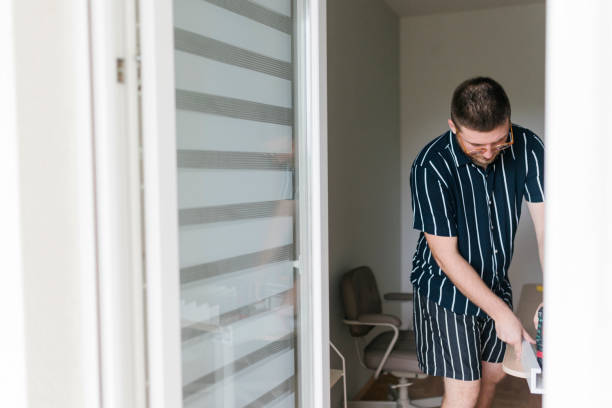 istock Young man renovating his house 1415225662