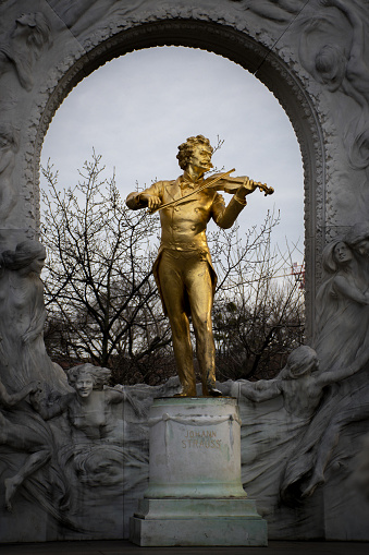 Statue of Strauss in Vienna