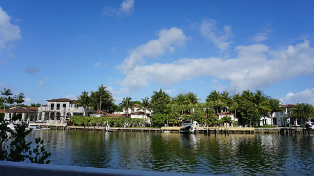 istock Luxurious mansion in Miami Beach, florida, U.S.A 1415297836