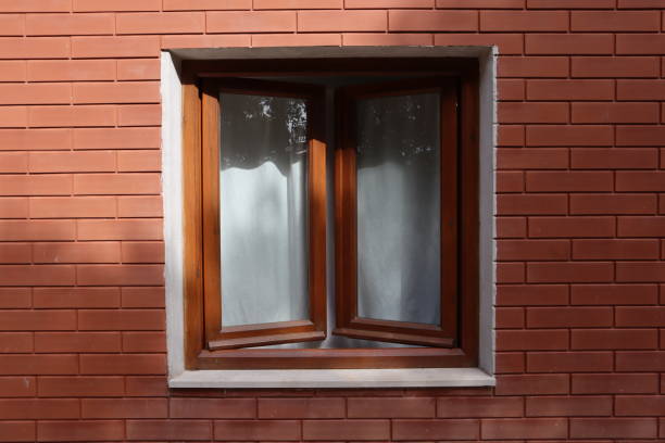 istock window of a Tuscan house 1415345090