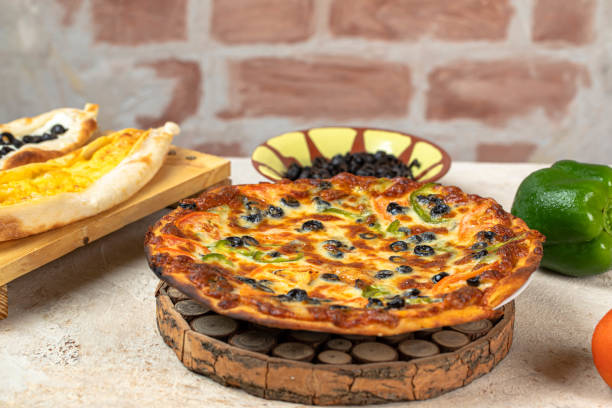 Italian pizza,  arab pizza,