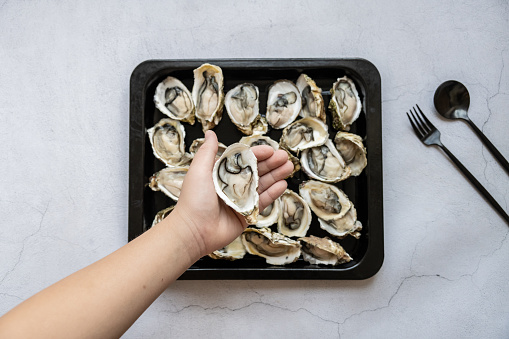 A plate of fresh oysters