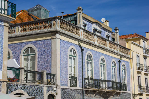 istock Traditional blue azulejo on a historic house in Lisbon 1415550432