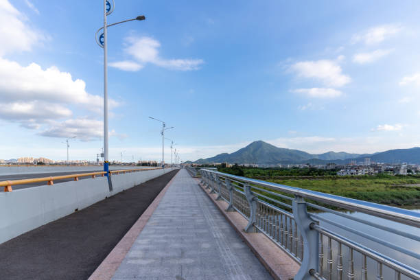 istock The highway leads to the distance 1415581380