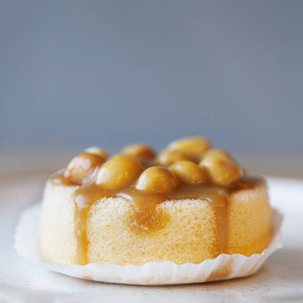 istock sweet and simply cake 1415627282