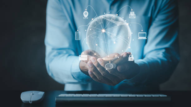 istock Businessmen with hologram icon online data network connection, upload data to cloud so that the data can be transferred to other devices and can be viewed online any time. Network connection concept. 1415634061