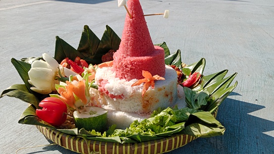 cone-shaped rice: nuanced Indonesian independence