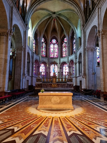 Besançon Cathedral (French: Cathédrale Saint-Jean de Besançon) is a Roman Catholic church dedicated to Saint John. Groundbreaking was in the 11th century, completion in the 19th century. The image shows the main nave with the architectural columns.