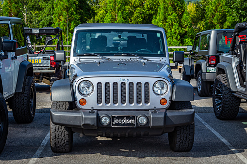 Pigeon Forge, TN - August 25, 2017: Modified Jeep Wrangler Sport JK Soft Top at a local enthusiast rally.