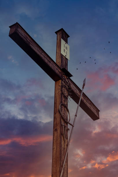 drewniany krzyż - cross cross shape wood crucifix zdjęcia i obrazy z banku zdjęć