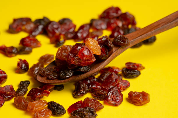 istock sweet and dried cranberries and raisins 1415912679